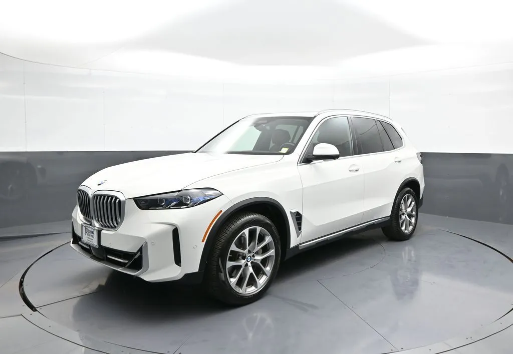 White 2025 BMW X5 xDrive40i for sale in Brooklyn, NY