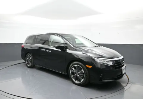 Photos of 2022 Honda Odyssey Elite for sale in Brooklyn, NY at Plaza Kia