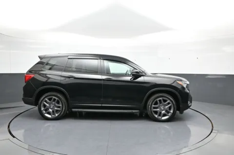 More photos of 2023 Honda Passport EX-L at Plaza Kia, NY