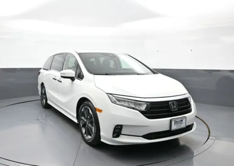 Another view of 2024 Honda Odyssey Elite for sale in Brooklyn, NY at Plaza Kia