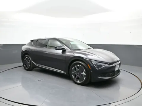More photos of 2025 Kia EV6 Light Long Range at Plaza Kia, NY