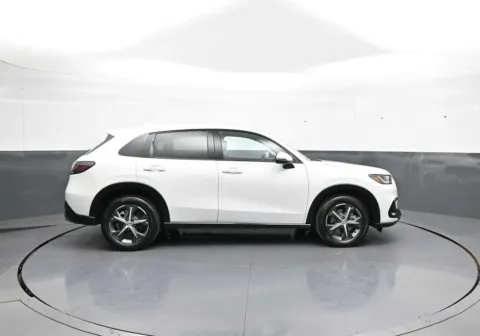 More photos of 2023 Honda HR-V EX-L at Plaza Kia, NY