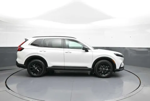 More photos of 2024 Honda CR-V Hybrid Sport-L at Plaza Kia, NY