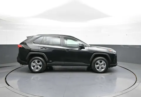 More photos of 2025 Toyota RAV4 Hybrid XLE at Plaza Kia, NY