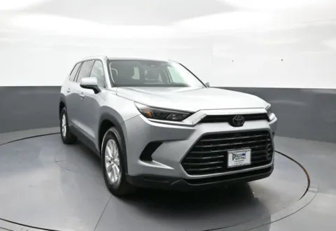 Another view of 2025 Toyota Grand Highlander XLE for sale in Brooklyn, NY at Plaza Kia
