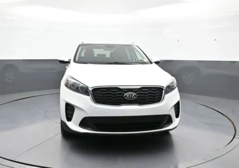 Photos of 2020 Kia Sorento LX V6 for sale in Brooklyn, NY at Plaza Kia