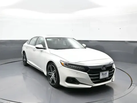 Another view of 2021 Honda Accord Sedan Touring for sale in Brooklyn, NY at Plaza Kia
