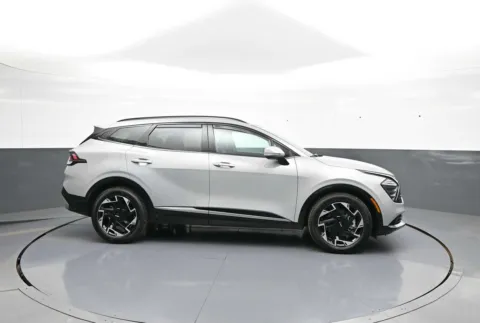More photos of 2025 Kia Sportage SX-Prestige at Plaza Kia, NY