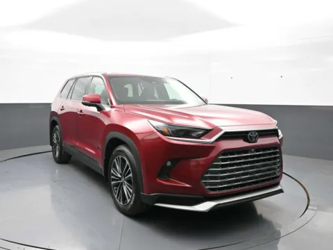 Another view of 2026 Toyota Grand Highlander Hybrid MAX Platinum for sale in Brooklyn, NY at Plaza Kia