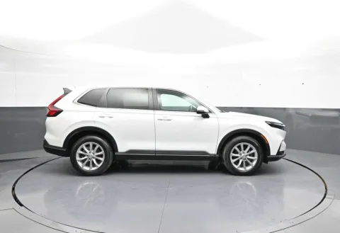 More photos of 2024 Honda CR-V EX-L at Plaza Kia, NY