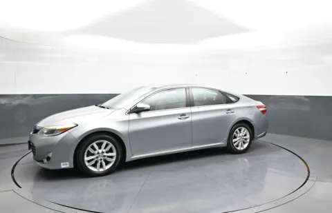 Another view of 2015 Toyota Avalon XLE for sale in Brooklyn, NY at Plaza Kia