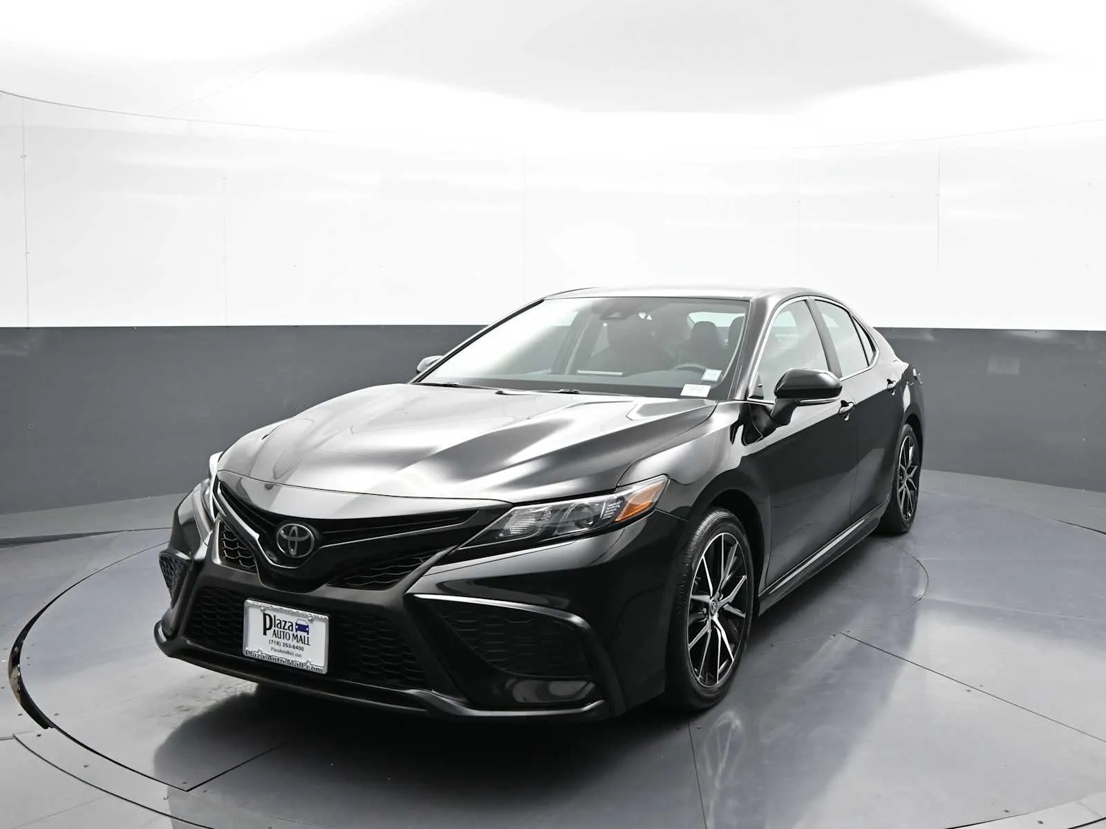 Black 2024 Toyota Camry SE for sale in Brooklyn, NY