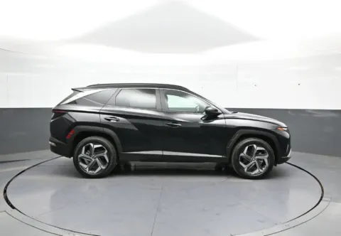 More photos of 2024 Hyundai Tucson SEL at Plaza Kia, NY