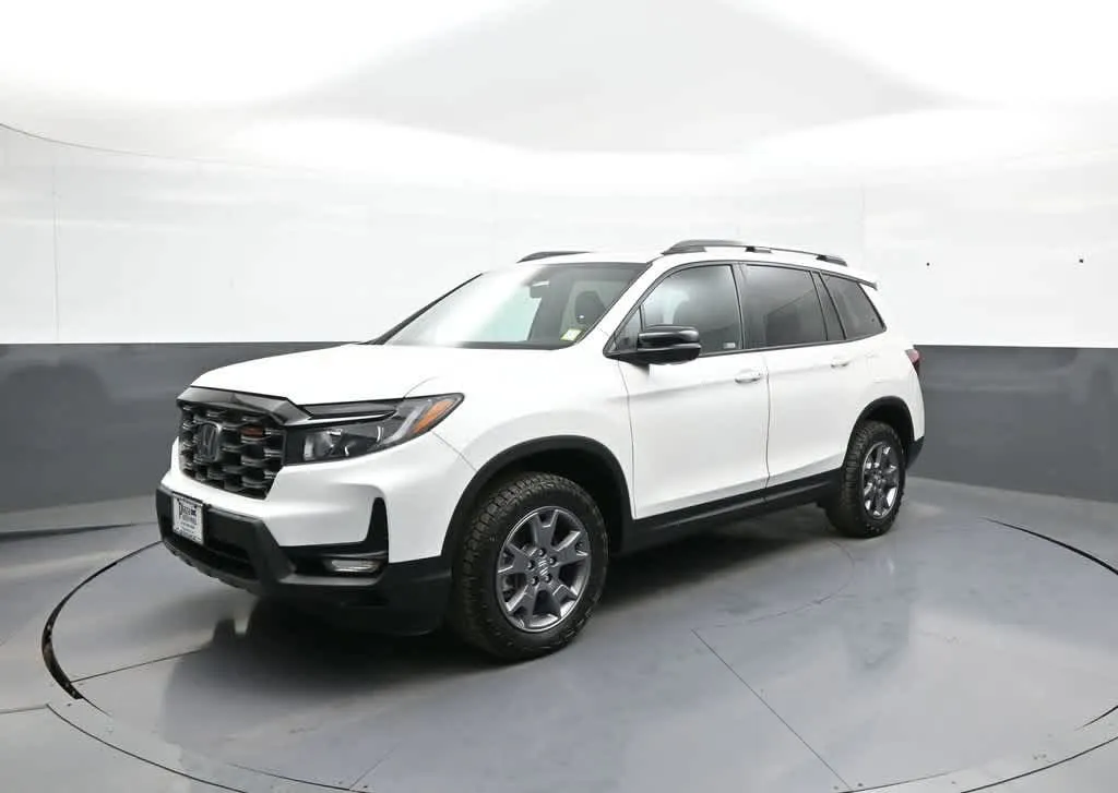 White 2024 Honda Passport TrailSport for sale in Brooklyn, NY