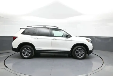 More photos of 2024 Honda Passport TrailSport at Plaza Kia, NY