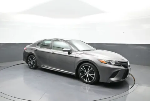 More photos of 2020 Toyota Camry SE at Plaza Kia, NY