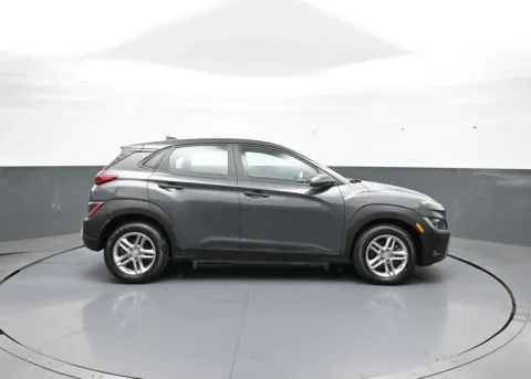 More photos of 2023 Hyundai Kona SE at Plaza Kia, NY