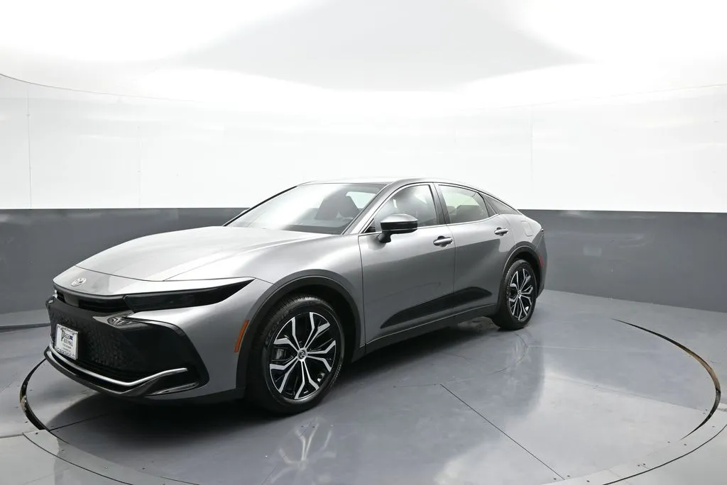 Gray 2023 Toyota Crown XLE for sale in Brooklyn, NY