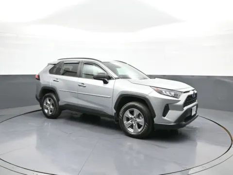 More photos of 2022 Toyota RAV4 Hybrid LE at Plaza Toyota, NY