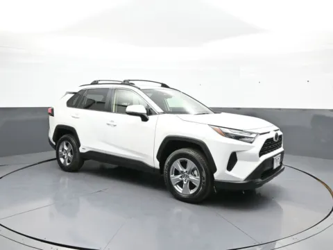 More photos of 2025 Toyota RAV4 Hybrid XLE at Plaza Toyota, NY