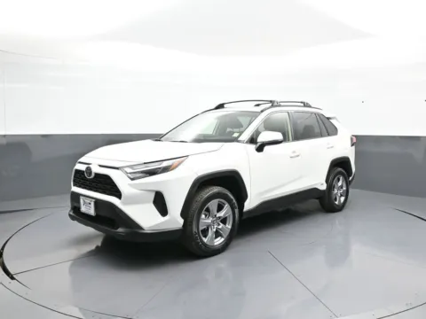 White 2025 Toyota RAV4 Hybrid XLE for sale in Brooklyn, NY