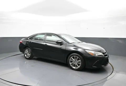 More photos of 2016 Toyota Camry LE at Plaza Toyota, NY