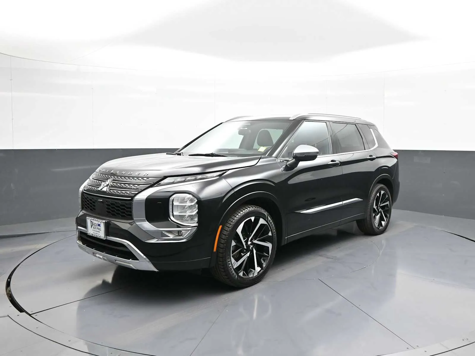 Black 2022 Mitsubishi Outlander SEL for sale in Brooklyn, NY