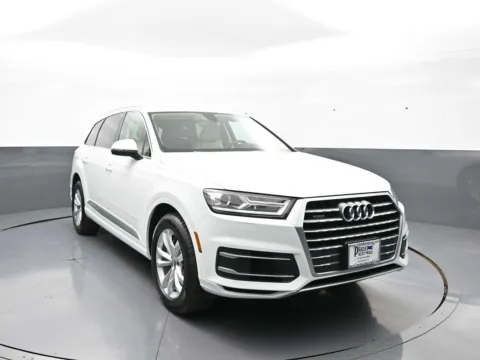 Photos of 2019 Audi Q7 SE Premium for sale in Brooklyn, NY at Plaza Toyota