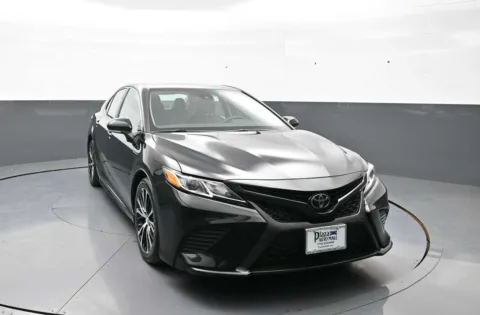 Another view of 2019 Toyota Camry SE for sale in Brooklyn, NY at Plaza Toyota
