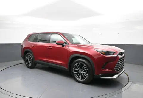 More photos of 2026 Toyota Grand Highlander Hybrid MAX Platinum at Plaza Toyota, NY