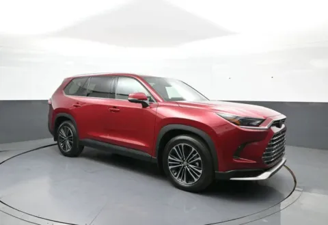 More photos of 2026 Toyota Grand Highlander Hybrid MAX Platinum at Plaza Toyota, NY