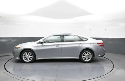 Photos of 2015 Toyota Avalon XLE for sale in Brooklyn, NY at Plaza Toyota