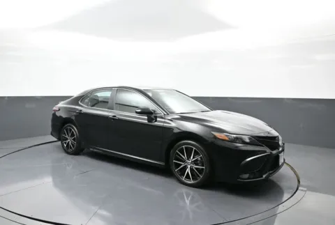 More photos of 2024 Toyota Camry SE at Plaza Toyota, NY