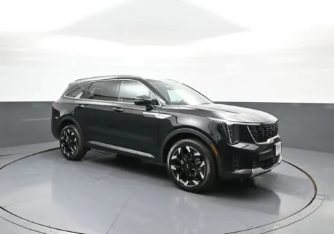 More photos of 2026 Kia Sorento EX at Plaza KIA, NY