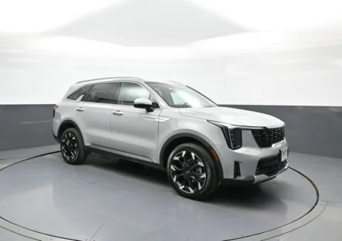 More photos of 2026 Kia Sorento EX at Plaza KIA, NY