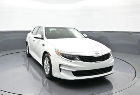 Another view of 2018 Kia Optima LX for sale in Brooklyn, NY at Plaza KIA