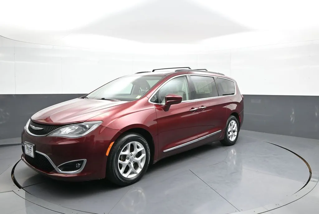 2017 Chrysler Pacifica Touring L for sale in Brooklyn, NY