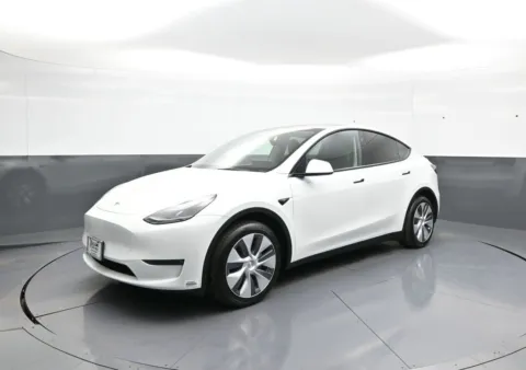 White 2024 Tesla Model Y Long Range for sale in Brooklyn, NY