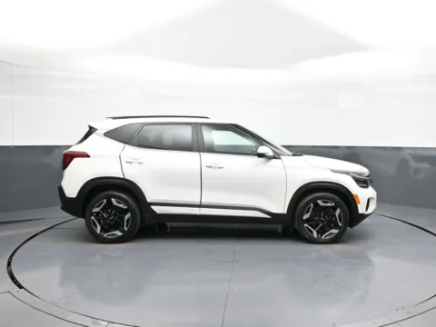 More photos of 2024 Kia Seltos SX at Plaza KIA, NY