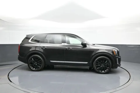 More photos of 2022 Kia Telluride SX at Plaza KIA, NY