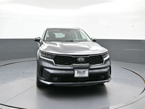 Photos of 2021 Kia Sorento Hybrid EX for sale in Brooklyn, NY at Plaza KIA