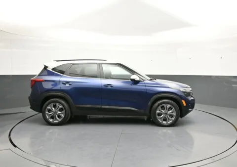 More photos of 2024 Kia Seltos S at Plaza KIA, NY