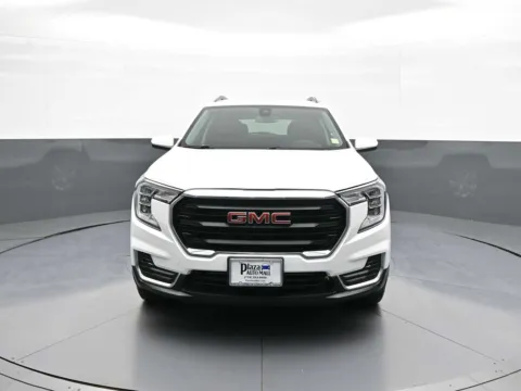 Photos of 2022 GMC Terrain SLE for sale in Brooklyn, NY at Plaza KIA
