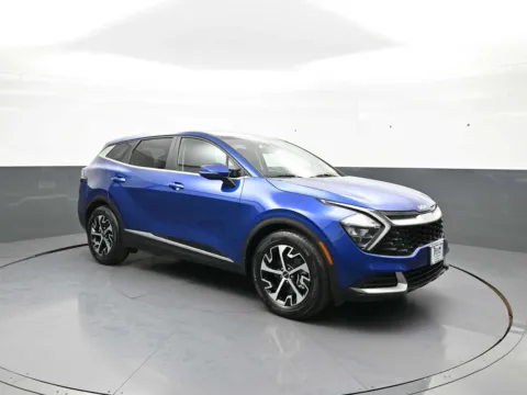 More photos of 2023 Kia Sportage EX at Plaza KIA, NY
