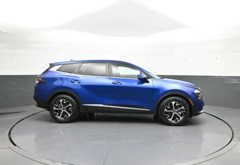 More photos of 2023 Kia Sportage EX at Plaza KIA, NY