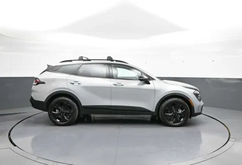 More photos of 2025 Kia Sportage X-Line at Plaza KIA, NY
