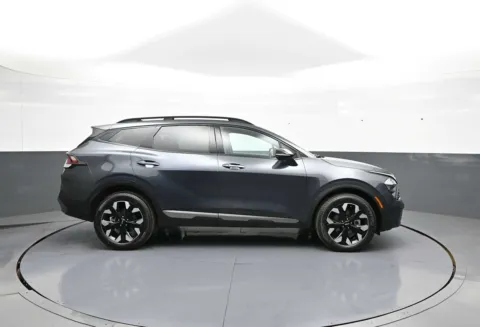 More photos of 2023 Kia Sportage X-Line at Plaza KIA, NY