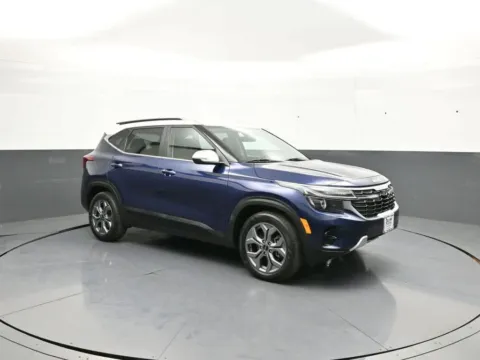 Another view of 2024 Kia Seltos S for sale in Brooklyn, NY at Plaza KIA