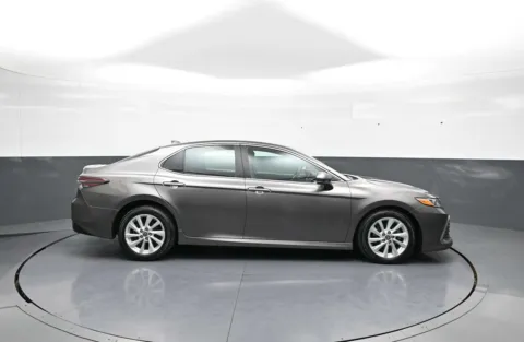 More photos of 2021 Toyota Camry LE at Plaza KIA, NY