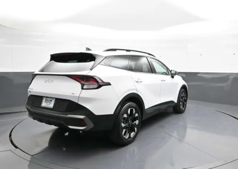 More photos of 2024 Kia Sportage X-Line at Plaza KIA, NY